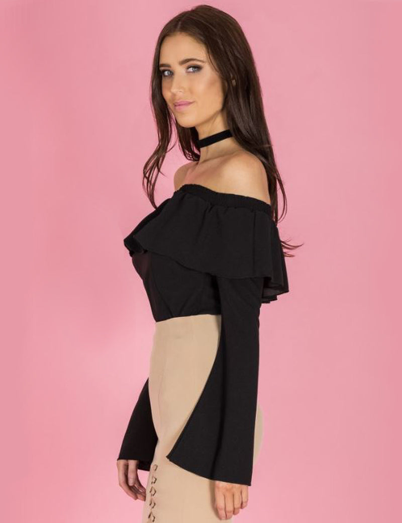 Style State top, crop side view of the Off the Shoulder Ruffle Top.